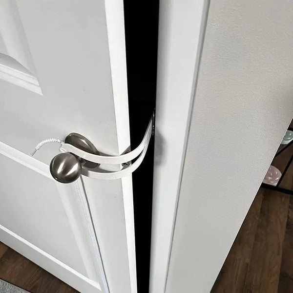 Adjustable Door Strap - PawsMartOnline