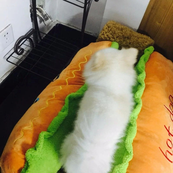 Hot Dog-Themed Pet Bed – Cozy, Stylish, and Perfect for Small Pets - PawsMartOnline